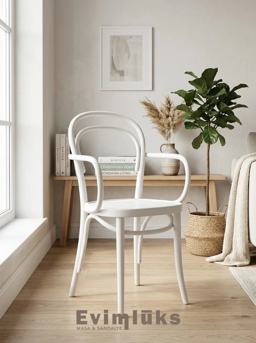 Thonet Model 14 Kollu Ahşap Sandalye