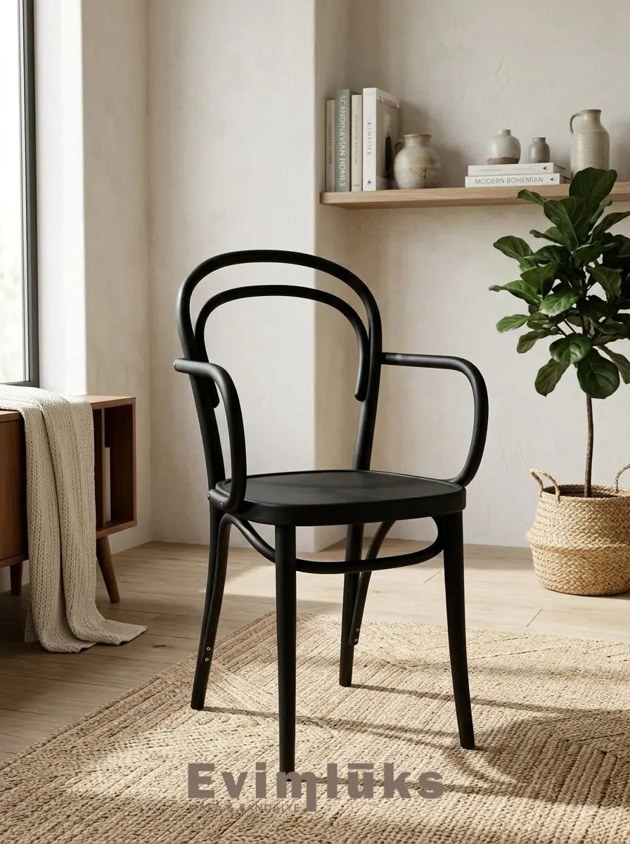 Thonet Model 14 Kollu Ahşap Sandalye